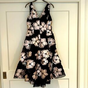 Lela Rose, size 8, black/white/silver evening dress